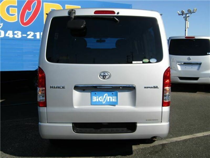 HIACE VAN-1