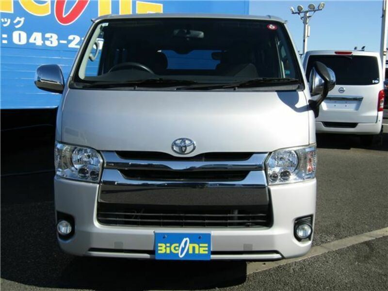 HIACE VAN-8