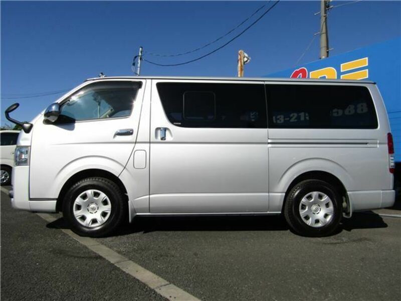 HIACE VAN-13