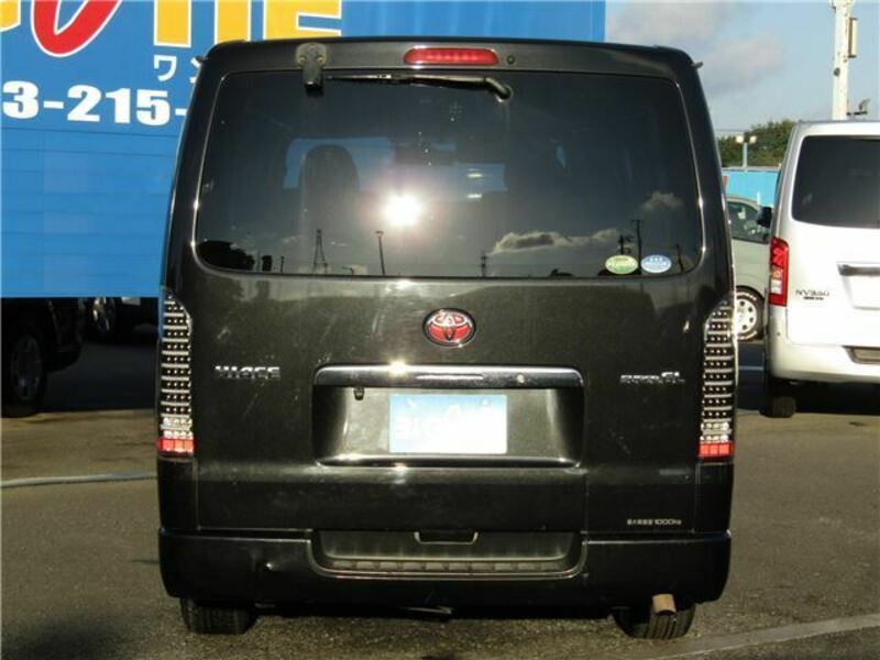 HIACE VAN-1