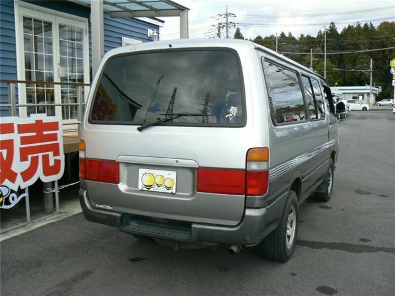 HIACE VAN-1