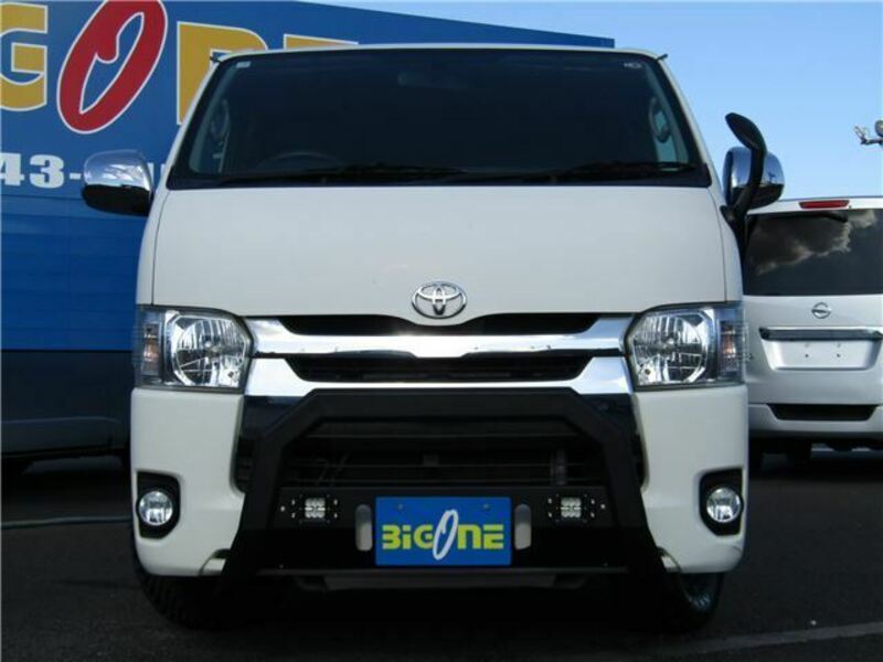 HIACE VAN-9