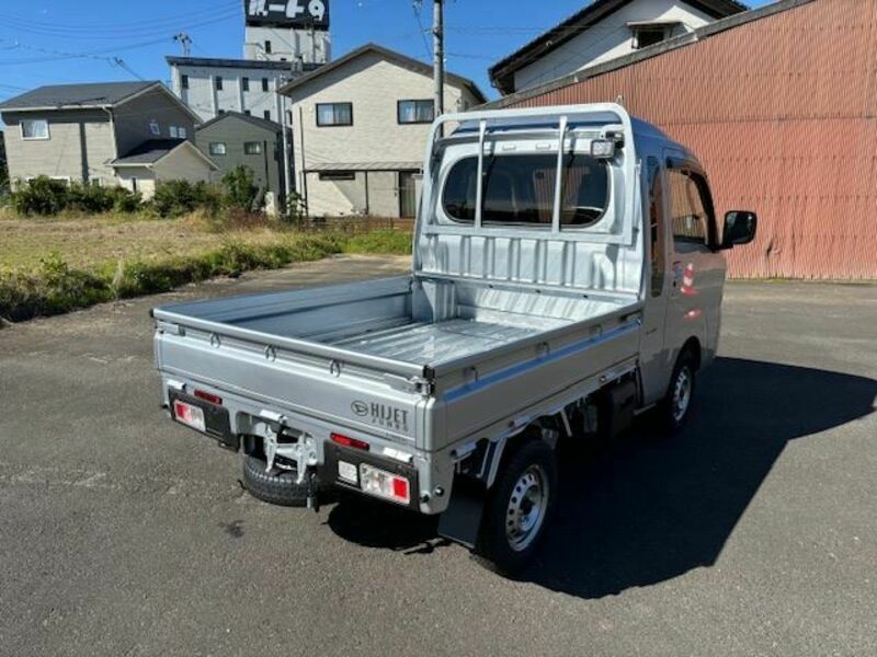 HIJET TRUCK-1