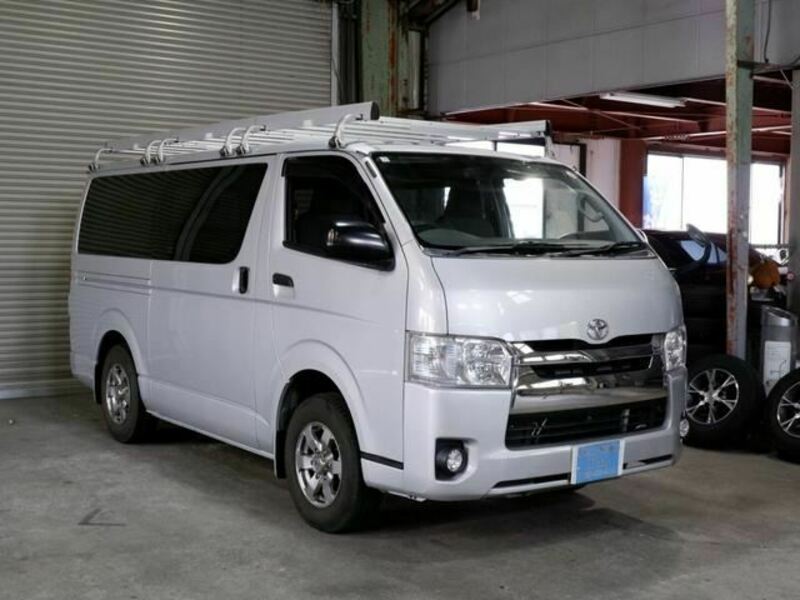 HIACE VAN-22