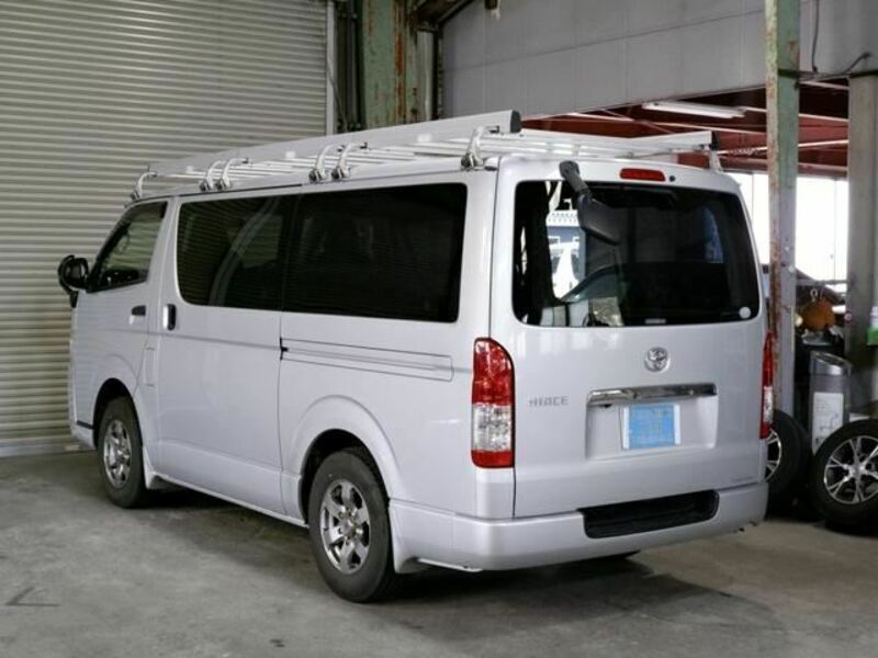 HIACE VAN-27