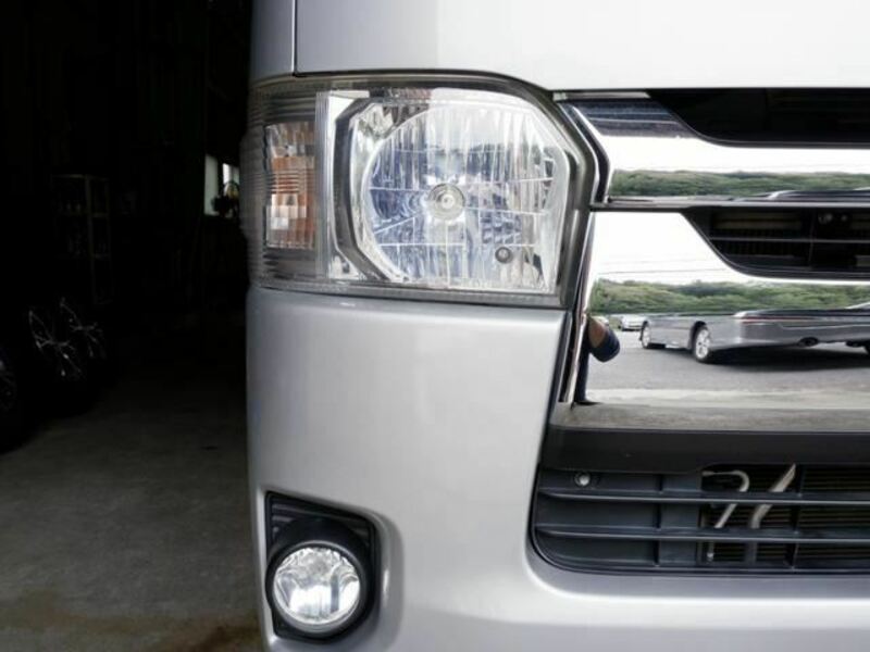 HIACE VAN-43