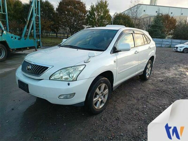 TOYOTA　HARRIER