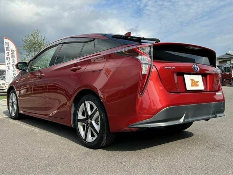 PRIUS-13