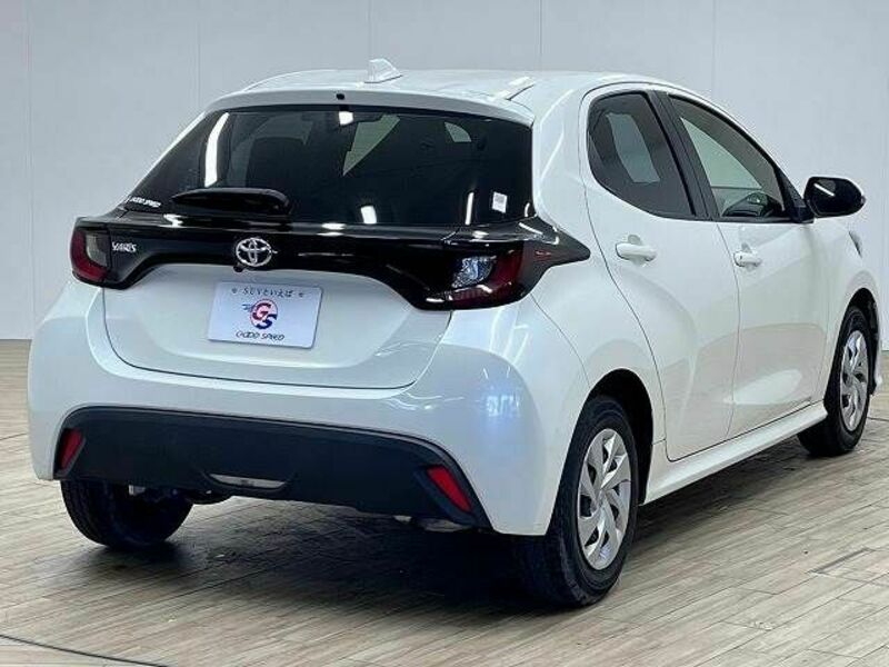 YARIS-15