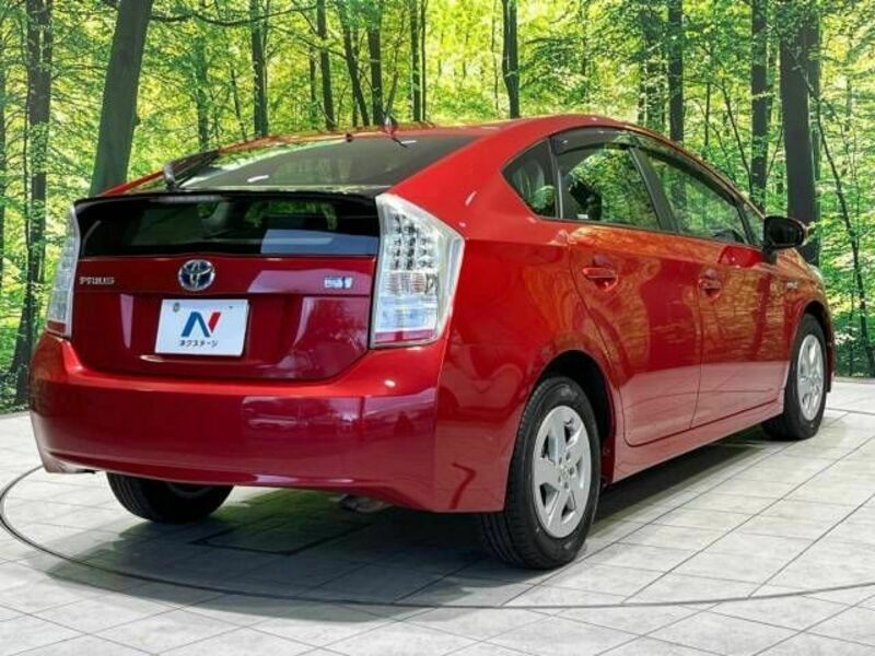 PRIUS-17