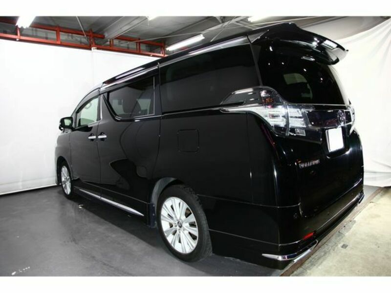 VELLFIRE-12