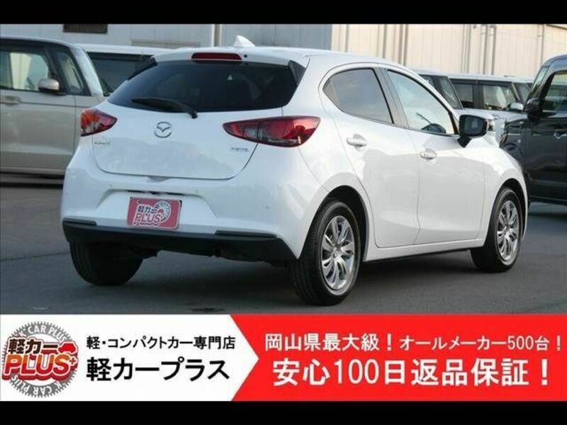 MAZDA2-1