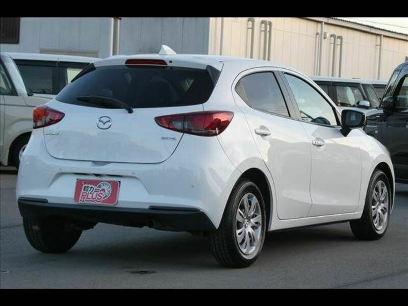 MAZDA2-16