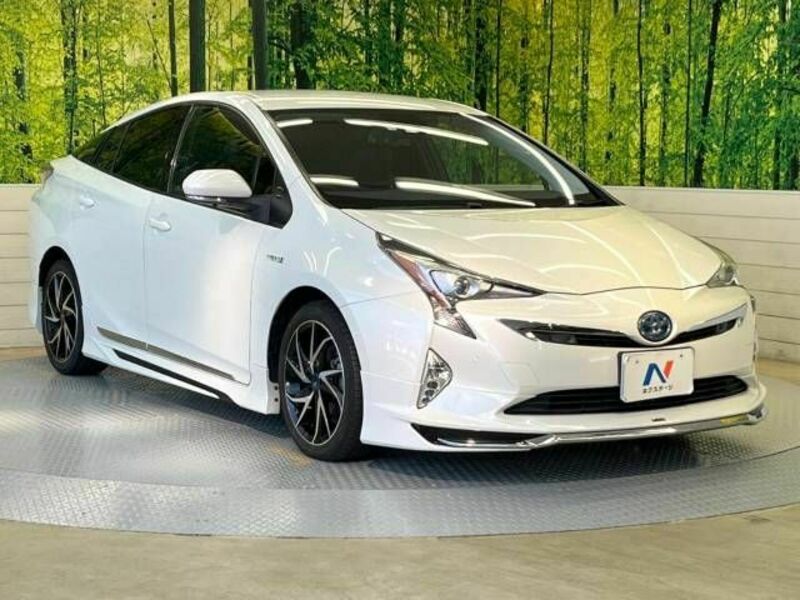 PRIUS-16