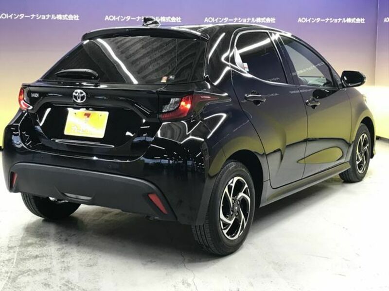 YARIS-7