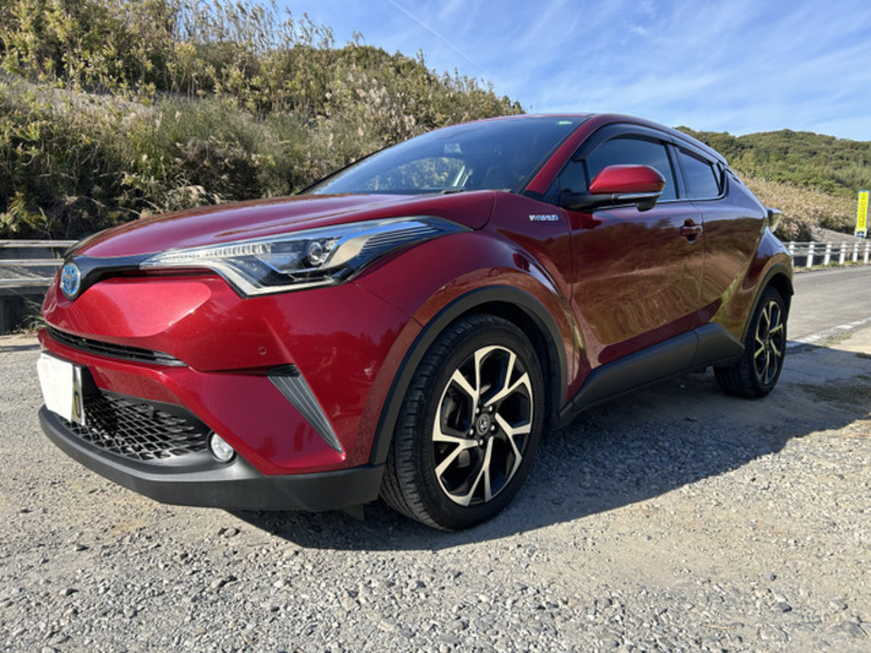 TOYOTA　C-HR