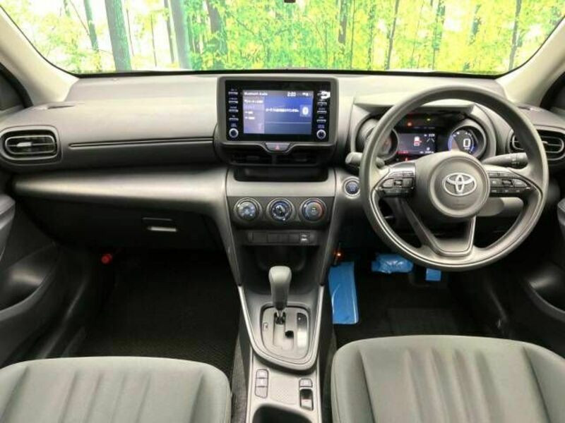 YARIS CROSS-2