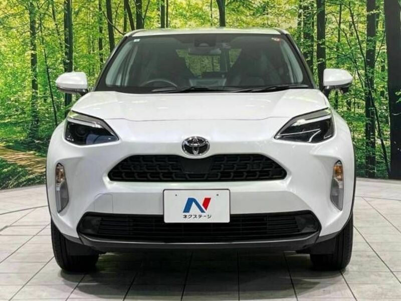 YARIS CROSS-14