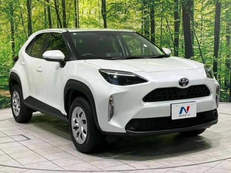 YARIS CROSS-16