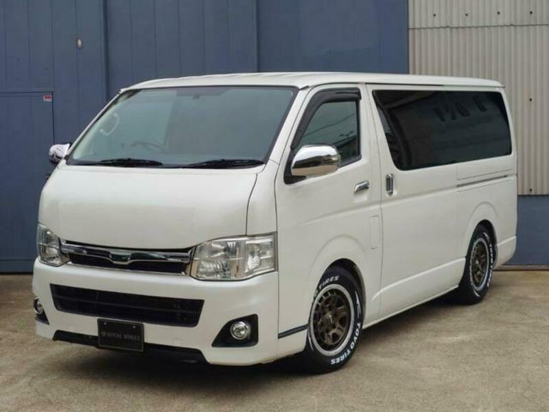 HIACE VAN-1