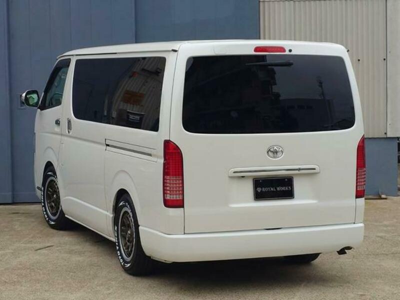 HIACE VAN-8