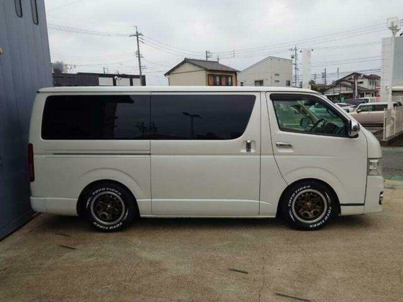 HIACE VAN-4