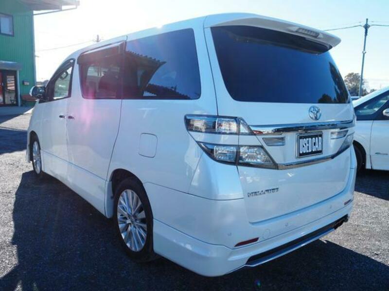 VELLFIRE-8