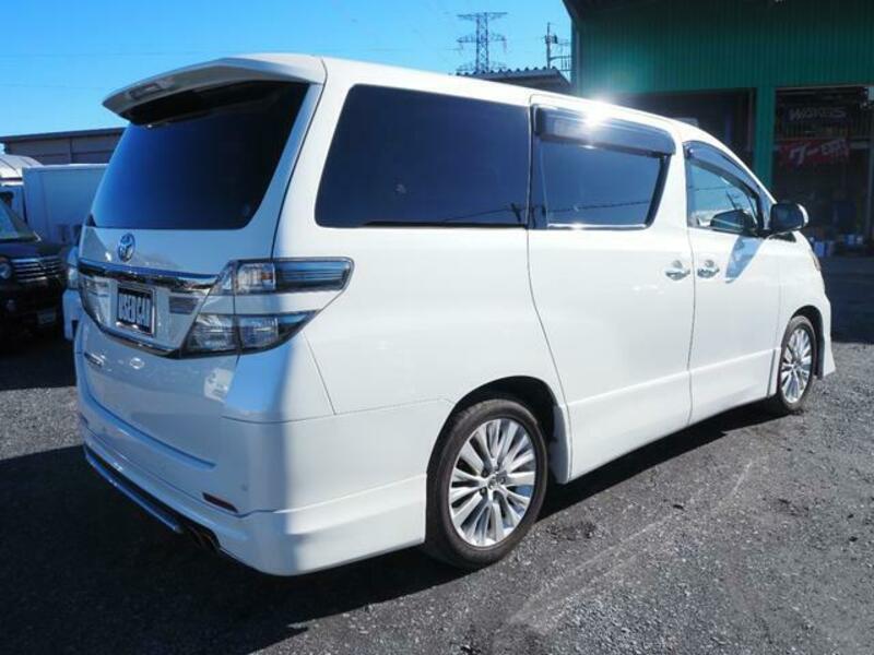 VELLFIRE-6