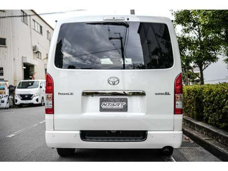 HIACE VAN-14