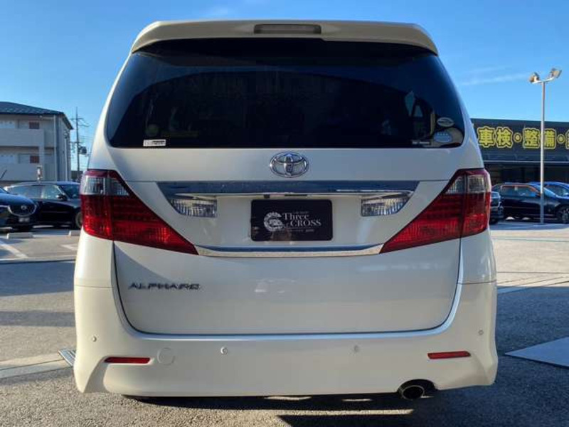 ALPHARD-12