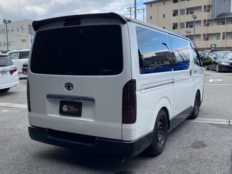 HIACE VAN-11