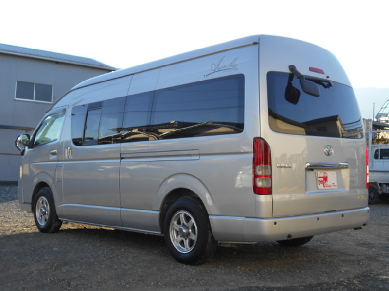 HIACE VAN-4