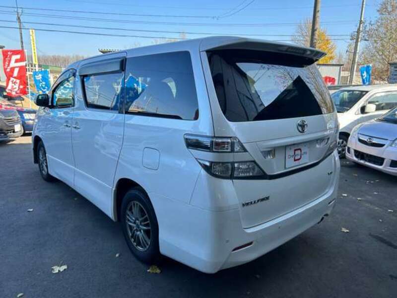 VELLFIRE-13