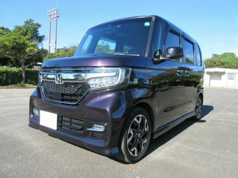 HONDA　N BOX CUSTOM