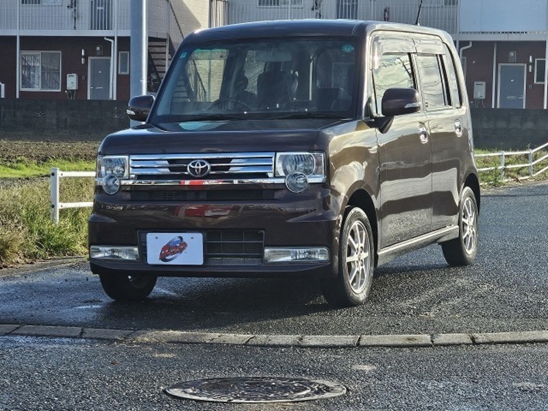 TOYOTA　PIXIS SPACE