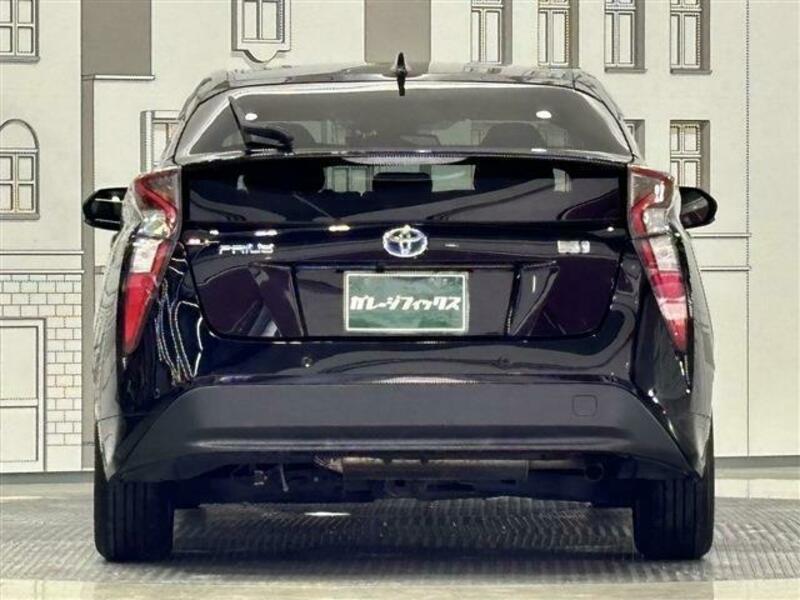 PRIUS-1