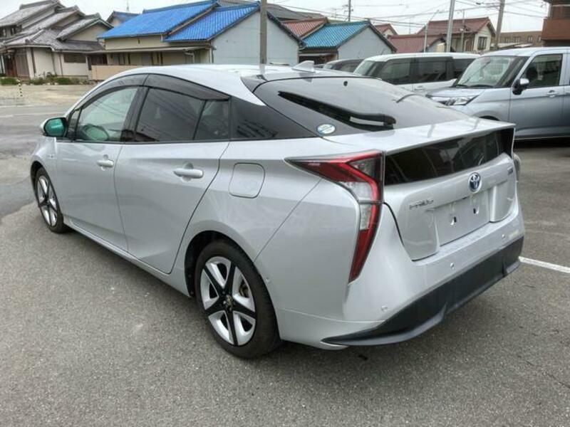 PRIUS-1