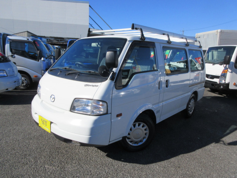 MAZDA　BONGO VAN