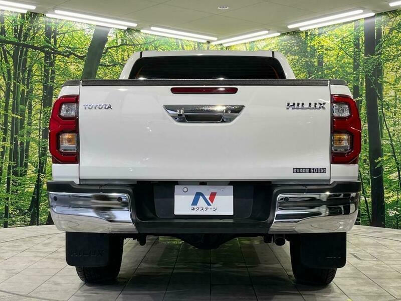 HILUX-7