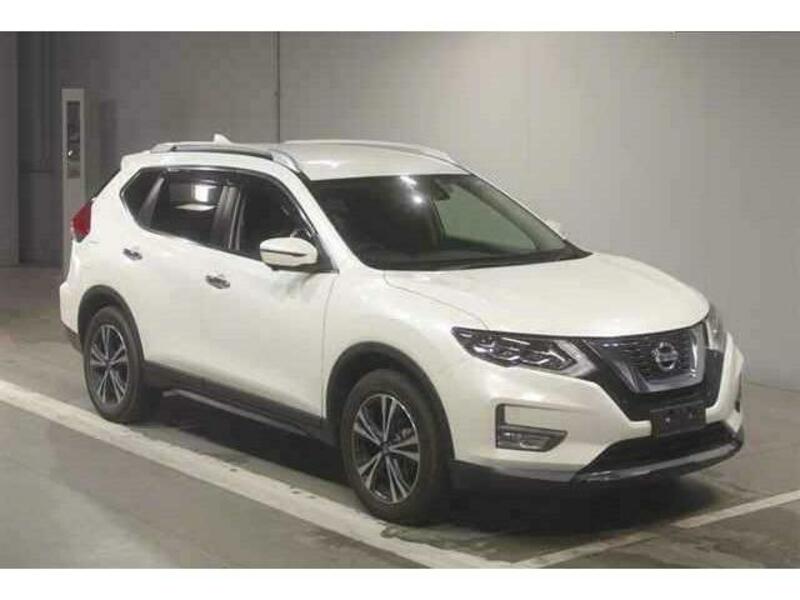 NISSAN　X-TRAIL