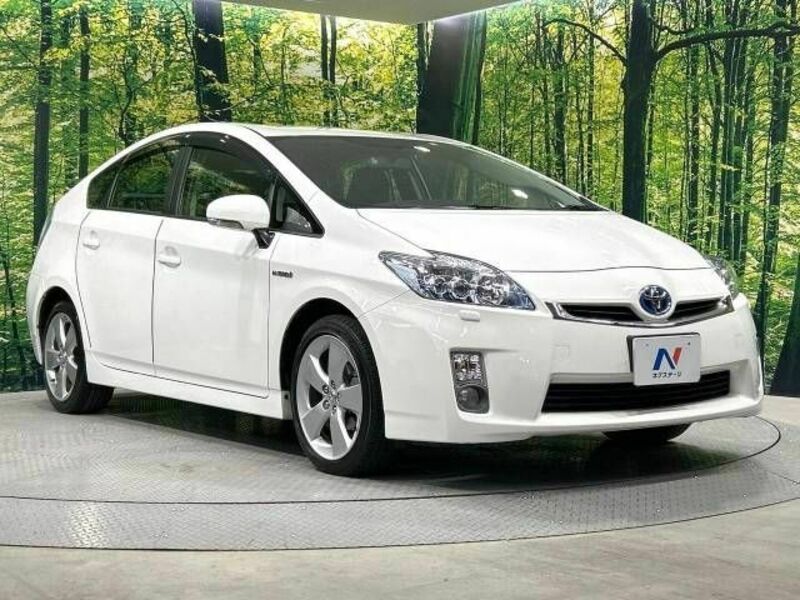 PRIUS-16