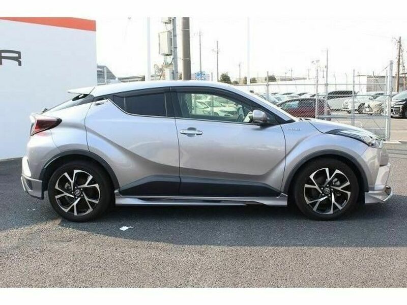 C-HR-7