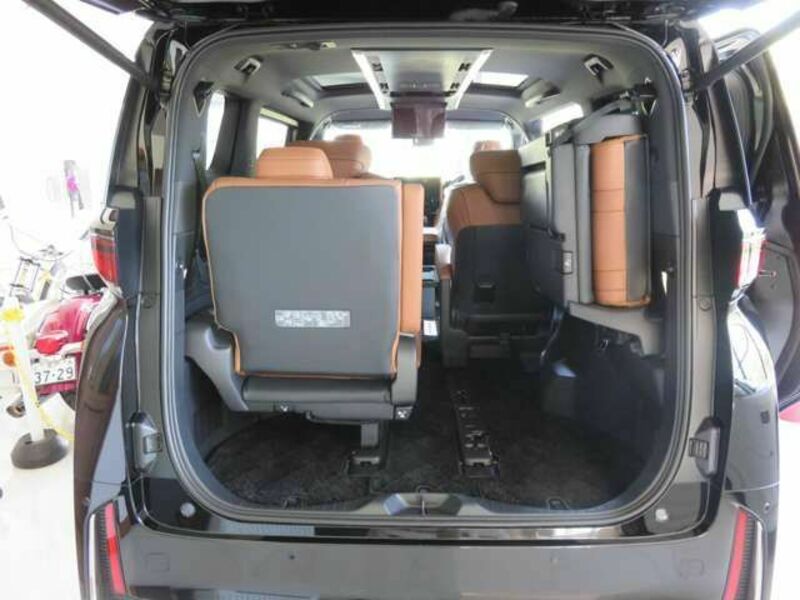 VELLFIRE-5