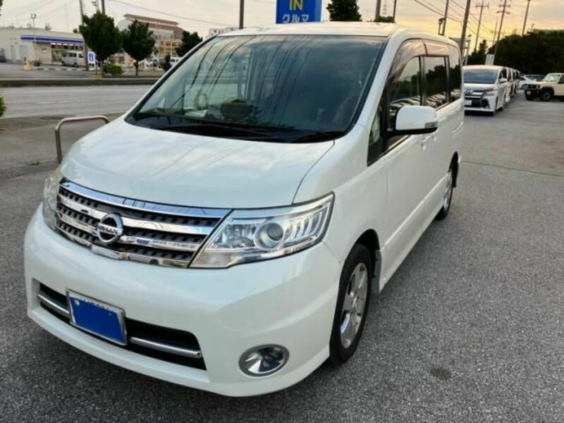 NISSAN　SERENA