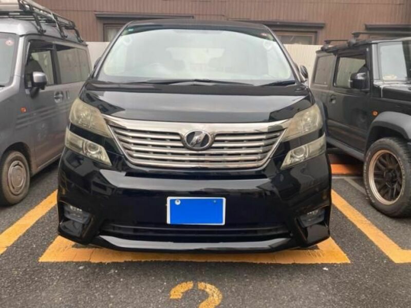 TOYOTA　VELLFIRE