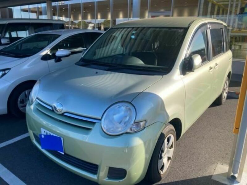 TOYOTA　SIENTA