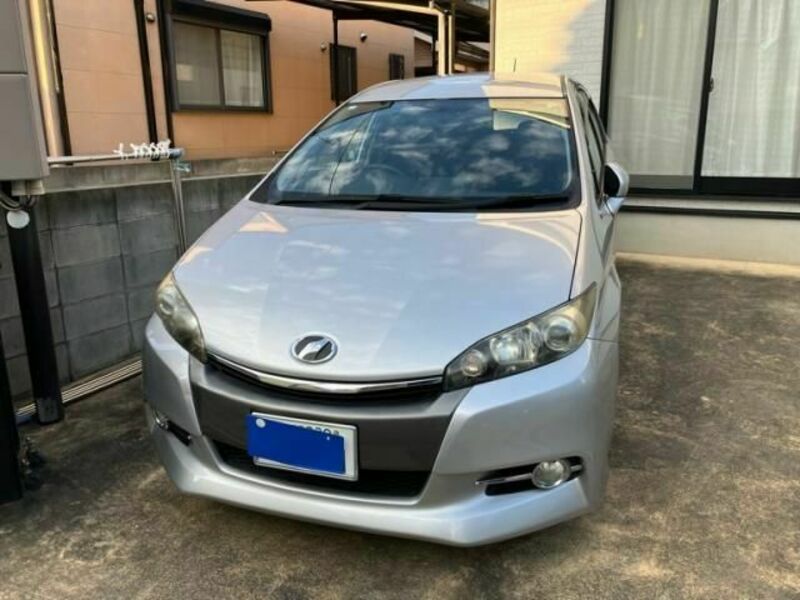 TOYOTA　WISH