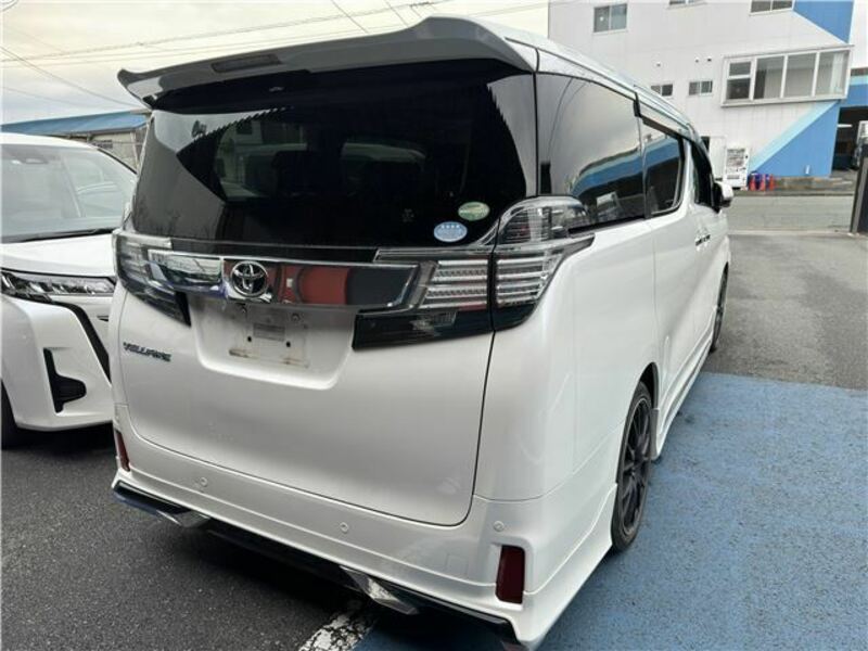 VELLFIRE-2