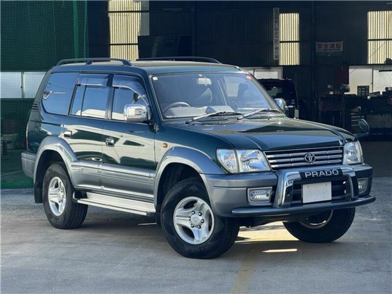 TOYOTA　LAND CRUISER PRADO