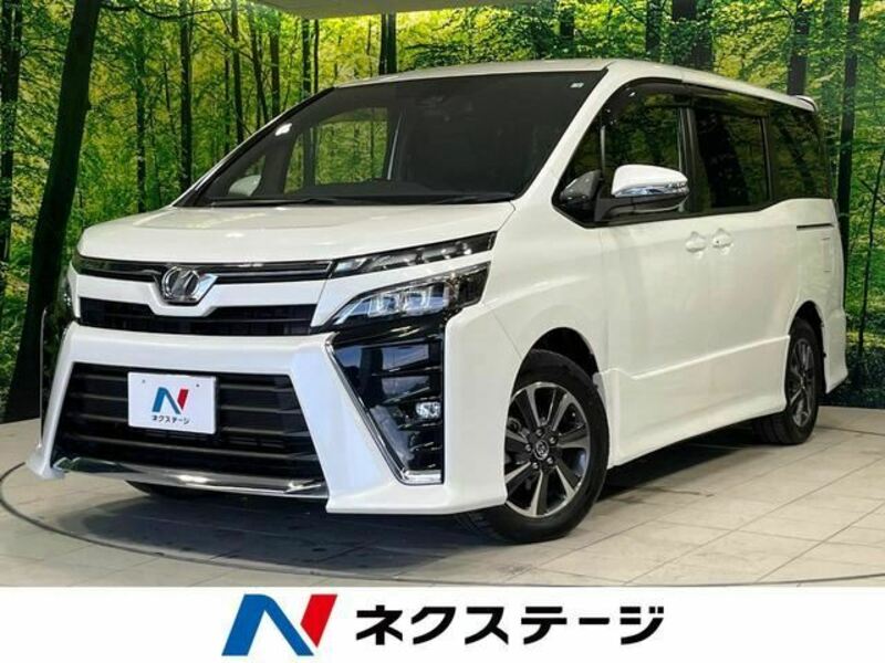 TOYOTA　VOXY